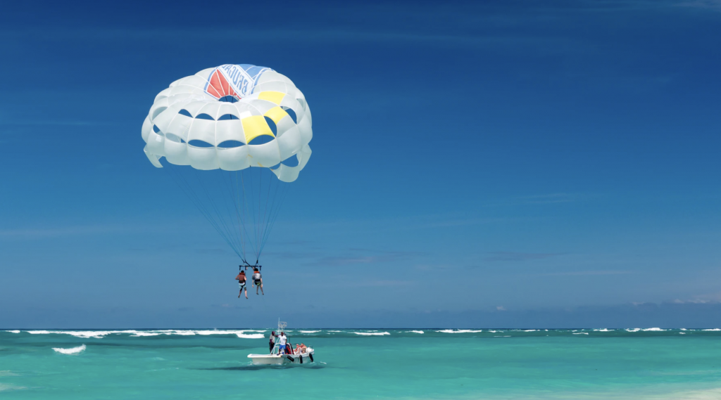 parasailing in punta cana